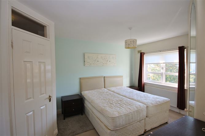 8 Griffeen Glen Vale, Lucan, Co. Dublin