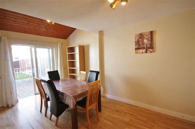 8 Griffeen Glen Vale, Lucan, Co. Dublin