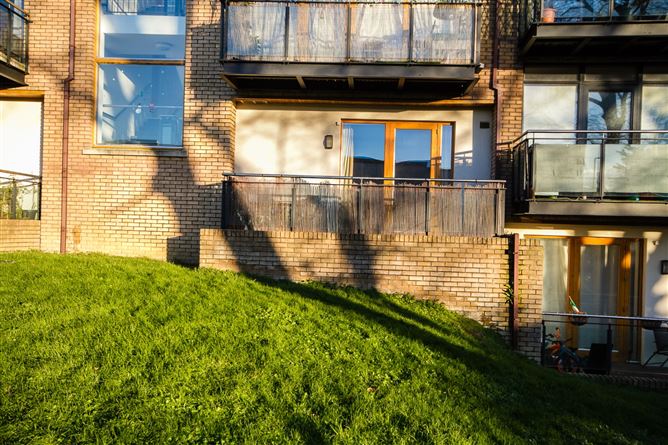 72 Ridge Hall, Ballybrack, County Dublin