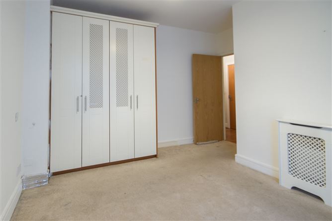 72 Ridge Hall, Ballybrack, County Dublin