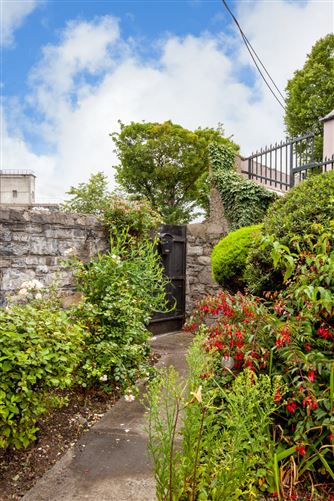 1 Western Way, Broadstone, Dublin 7