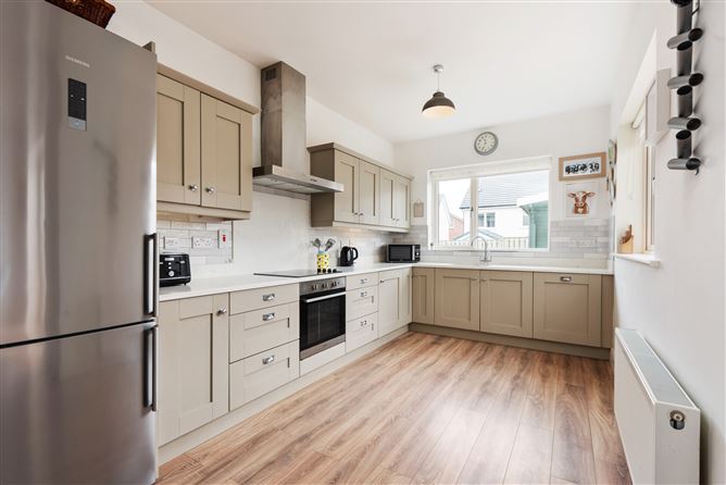 7 Belarmine View, Stepaside, Dublin 18