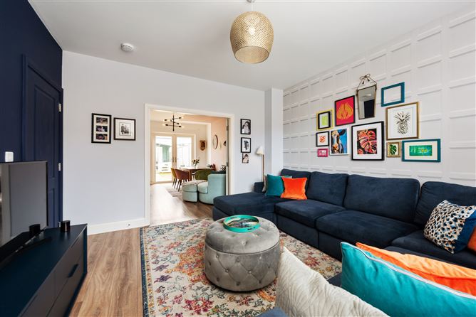 7 Belarmine View, Stepaside, Dublin 18