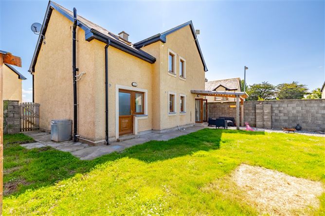 8 Ros Na Greine, Ardfinnan, Co. Tipperary