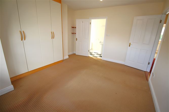 4 Annesley Court, Camolin, Wexford
