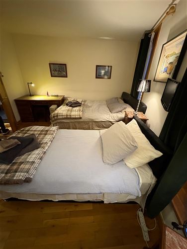 https://photos-a.propertyimages.ie/media/9/6/2/5010269/e8c3731f-2689-415d-86a7-77f31751a04b_l.jpg