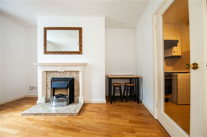 Photo 10 of 20 — APARTMENT 10 CRESCENT HOUSE THE CRESCENT , Marino, Dublin 3