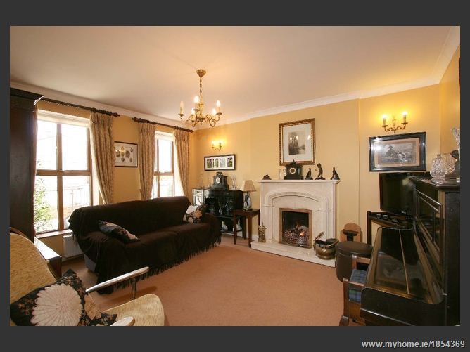 61 Castleknock Park, Castleknock, Dublin 15