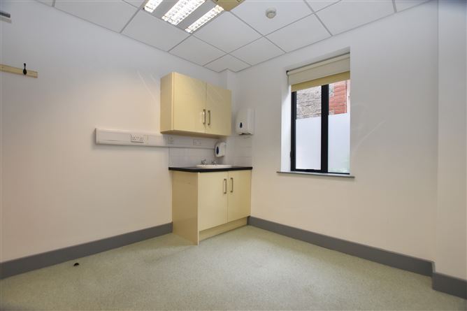Ground Floor Medical Suite, Old Quarter Medical Centre, Ballincollig, Cork