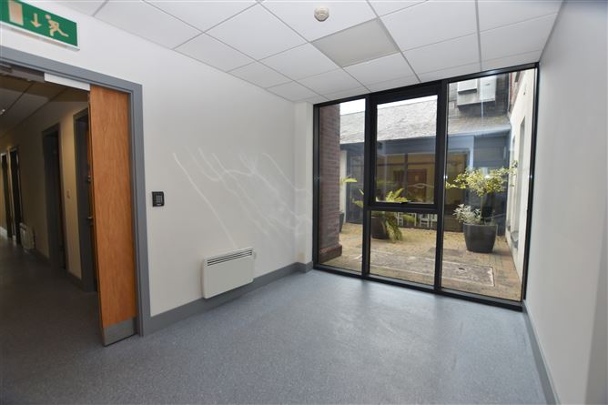 Ground Floor Medical Suite, Old Quarter Medical Centre, Ballincollig, Cork