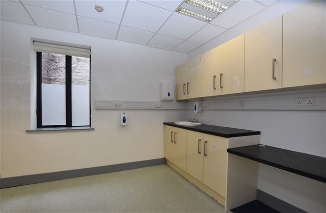 Ground Floor Medical Suite, Old Quarter Medical Centre, Ballincollig, Cork