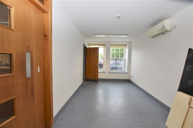 Ground Floor Medical Suite, Old Quarter Medical Centre, Ballincollig, Cork