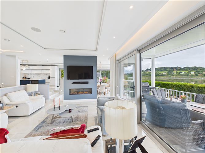 https://photos-a.propertyimages.ie/media/9/6/3/4942369/631d0ba7-2962-43fc-a074-c0e864ffb5c1_l.jpg