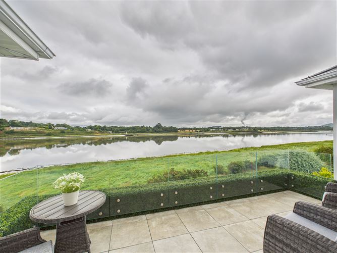 https://photos-a.propertyimages.ie/media/9/6/3/4942369/631d0ba7-2962-43fc-a074-c0e864ffb5c1_l.jpg