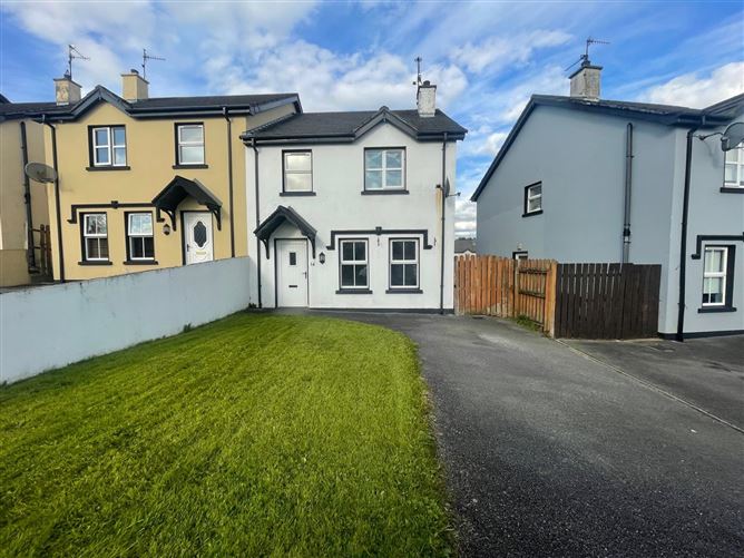 14 Beechwood Park, Curraghlane, Lifford, Co. Donegal