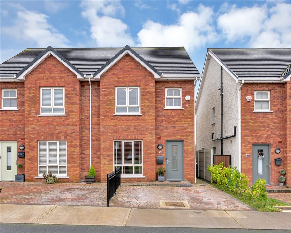 8 Curragh Drive, Kildare Town, Co. Kildare