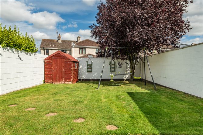 https://photos-a.propertyimages.ie/media/9/6/3/5021369/76f82158-adcb-4462-8f6c-d6b826f69102_l.jpg