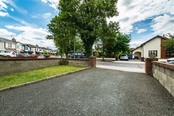https://photos-a.propertyimages.ie/media/9/6/3/5021369/76f82158-adcb-4462-8f6c-d6b826f69102_l.jpg