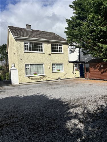 30 Glenenail Drive, Riverside, Tuam Road, Galway City
