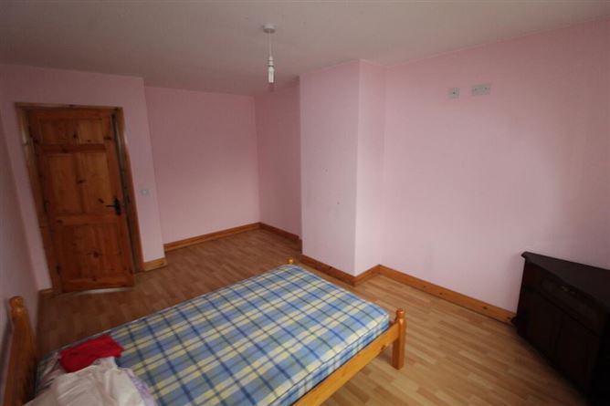 5 Stoneyvale, Rooskey, Leitrim
