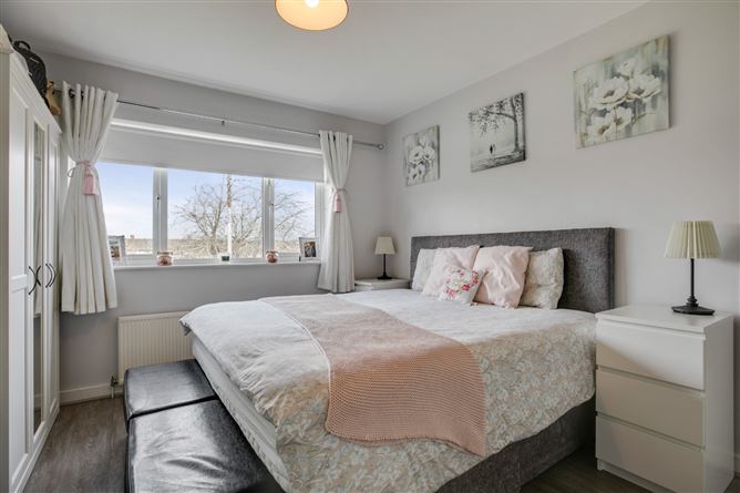 72 Orchardstown Drive, Rathfarnham, Dublin 14