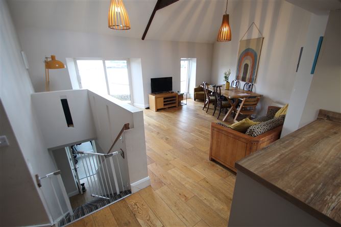 Schooner House, Lower Road, Crosshaven, Cork