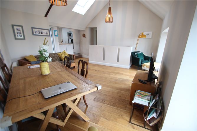 Schooner House, Lower Road, Crosshaven, Cork