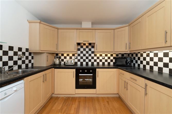 72 Sonata, Hartys Quay, Rochestown, Cork