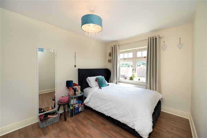 5 Rosebay, Forest Hill, Carrigaline, Cork