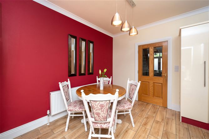 5 Rosebay, Forest Hill, Carrigaline, Cork
