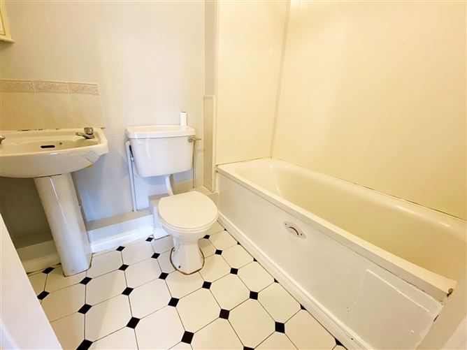 Apt. 40 Stapleton House, 33 Mountjoy Square Apartments, Dublin 1