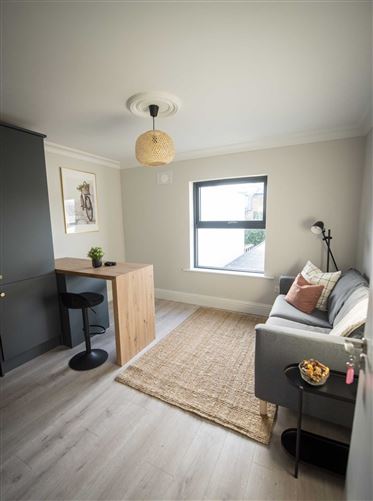 Apt. 5, 57 Bath Avenue, Dublin 4