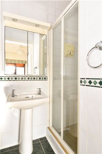 11 The Gardens, Threadneedle Road, Salthill, Galway