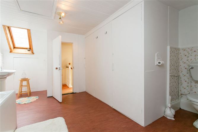 Ealand Lodge, 2 Strand Road, Sandymount, Dublin 4