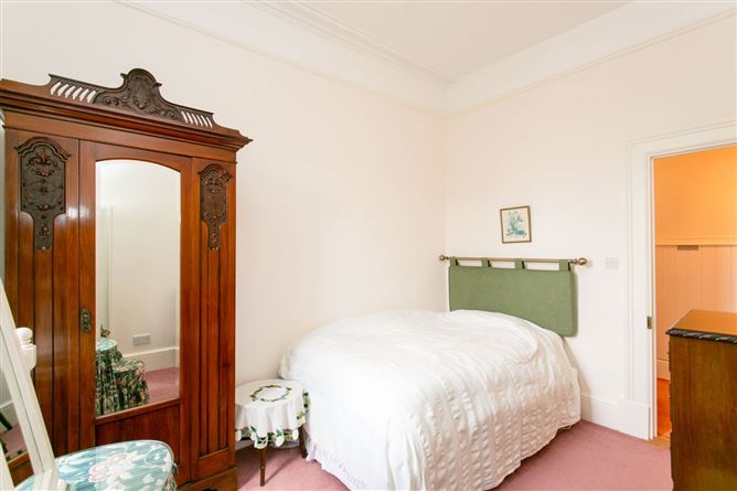 Ealand Lodge, 2 Strand Road, Sandymount, Dublin 4