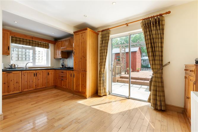 33 O'Connell Gardens, Sandymount, Dublin 4