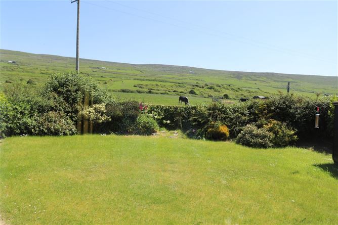 10 Father Bohan Houses, Fanore, Co. Clare