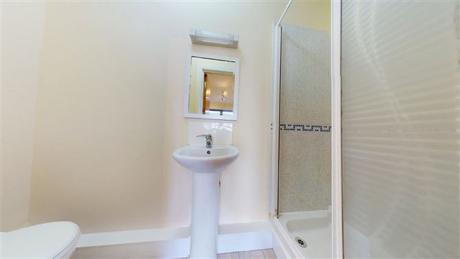 Apartment, 38 East Courtyard, Tullyvale, Cabinteely, Dublin 18