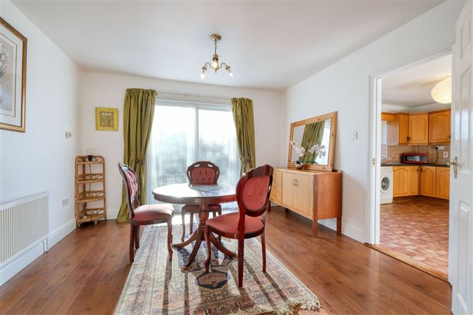 32 Ardeevan, Ballinalee Road, Longford