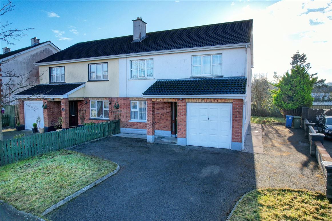 32 Ardeevan, Ballinalee Road, Longford