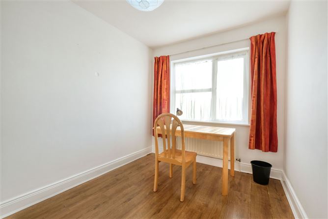 32 Ardeevan, Ballinalee Road, Longford