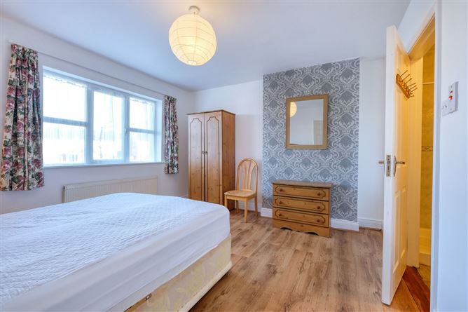 32 Ardeevan, Ballinalee Road, Longford