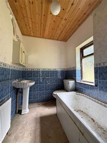 Photo 11 of 29 — Aghalustia, Ballaghaderreen, Co. Roscommon
