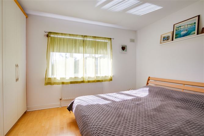22 Cruagh Avenue, Stepaside, Dublin 18