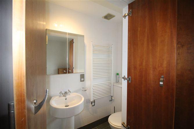 Apt. 4, The Crescent, Old Fort Road, Ballincollig, Cork