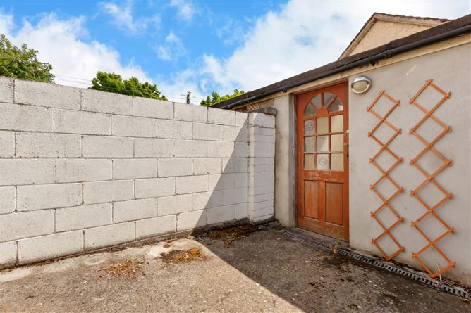 158 Harmonstown Road, Artane, Dublin 5