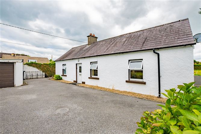 Church Street, Castlepollard, Westmeath