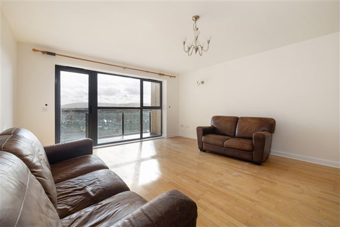 https://photos-a.propertyimages.ie/media/9/6/6/4908669/3f070102-80e0-4f4f-98ab-42e3ccaba375_l.jpg