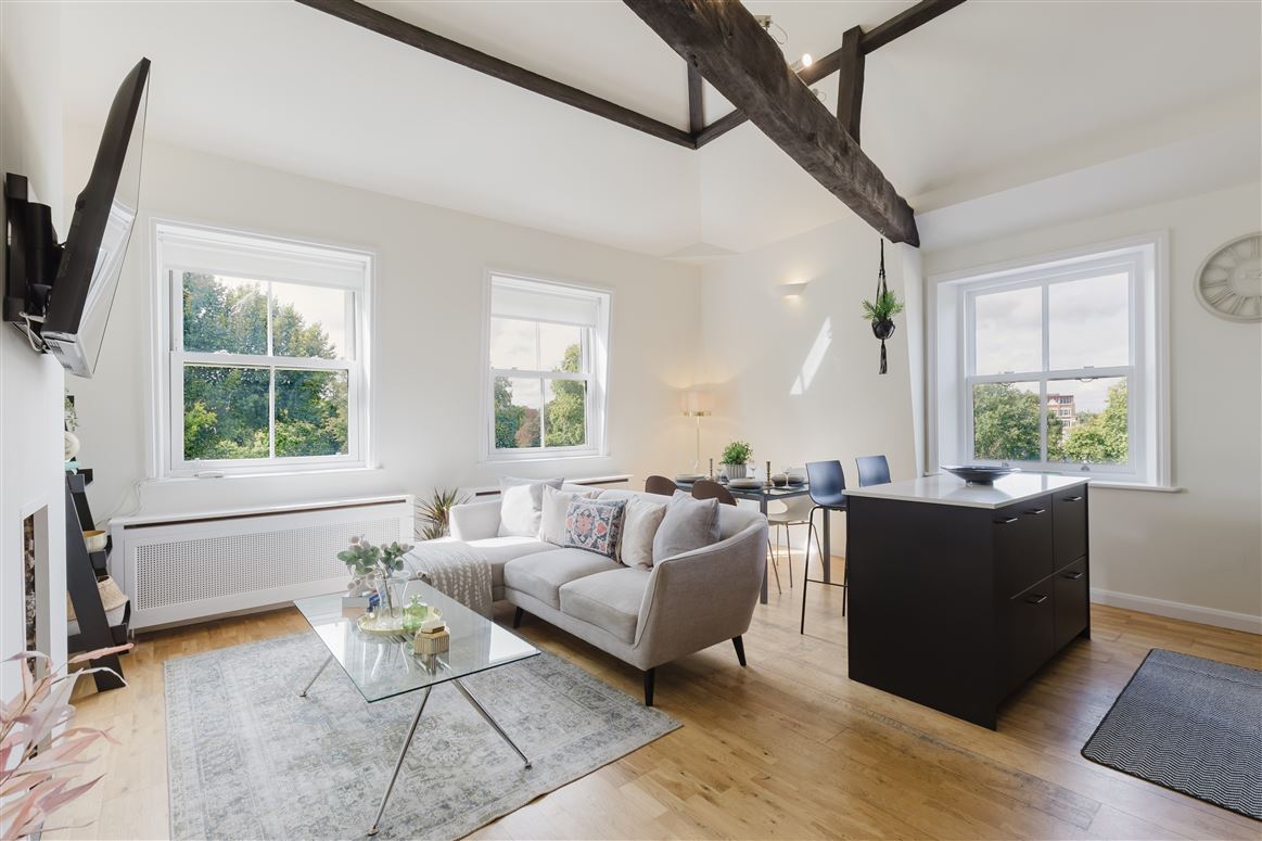 Soft Embrace,London,Greater London,United Kingdom