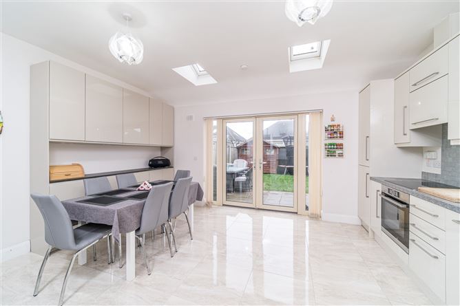  32 Market Square, Newcastle, Dublin